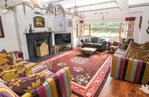 Narberth House | The Woodlands Lower Level