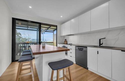 Merimbula House | The Woodpecker