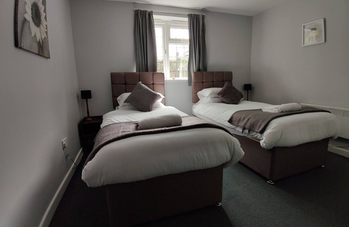 Fishbourne Hotel | The Woolpack Inn