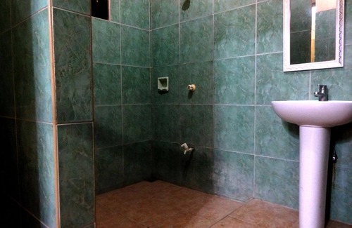 Tagbilaran House | The Yellow House