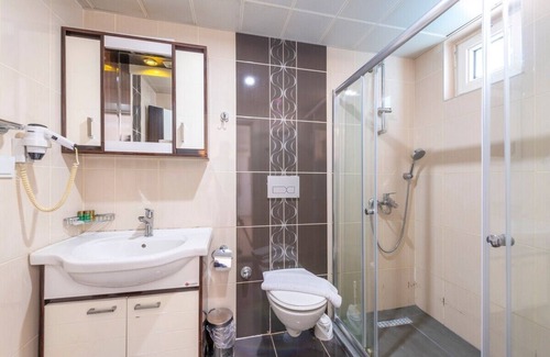 Konyaalti Bed & Breakfast | THELUNACİTY HOTEL