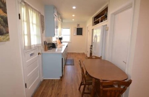 Bloomington House | This 3 bedroom house is a great place foe a family get-away, or groups coming to Bloomington.