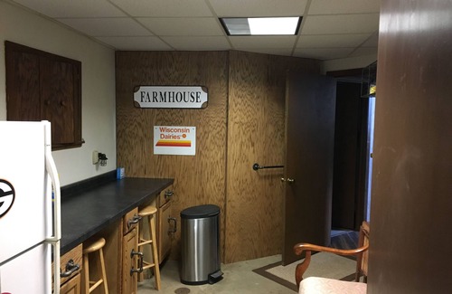 Richland Center House | This 3 story home is set on a hillside & includes all imaginable amenities.