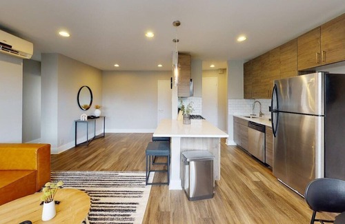 Germantown Apartment | This apartment is a 2 bedroom(s), 1 bathrooms, located in Philadelphia, PA.