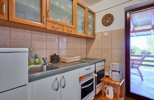 Petrinja House | This beautiful vacation home is located on a hill above the town of Petrinja.