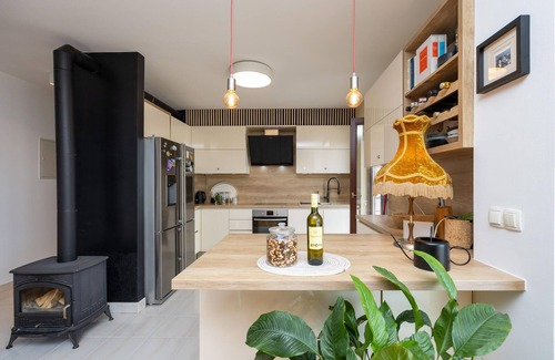 Solin Apartment | This cosy holiday apartment invites you to enjoy a relaxing holiday with a wonderful view.