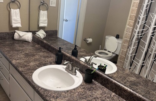 Forest Park Apartment | This Is a nice peaceful hideout Near Uab the Golf course 10 mins from everything