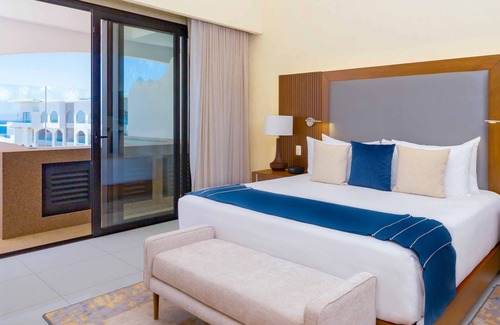San Jose del Cabo Resort | This stunning 3-bedroom penthouse offers luxury living with breathtaking views.