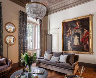 Santissima Annunziata Apartment | This Time Tomorrow in Florence