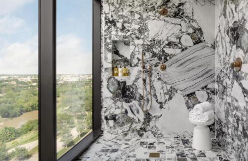 Montrose Hotel | Thompson Houston, by Hyatt