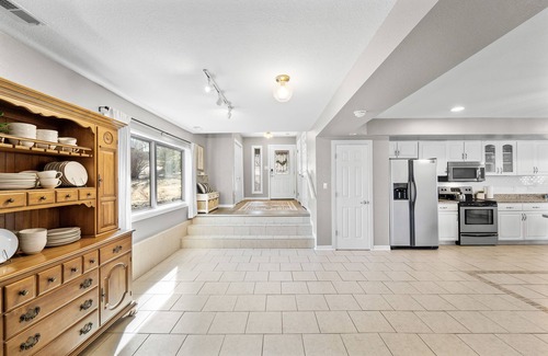 Sunrise Beach House | Thornfield House - spectacular View & Great Dock