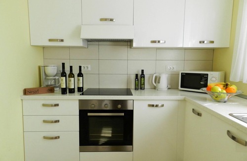 Premantura Apartment | Three Bedroom Apartment with Balcony, by the entrance of nature park of Kamenjak