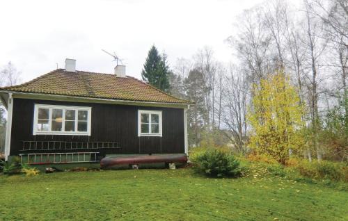Storebro House | Three-Bedroom Holiday Home In Storebro