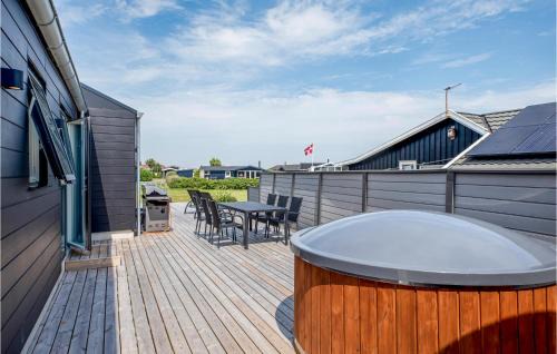 Sæby House | Three-Bedroom Holiday Home In Saby
