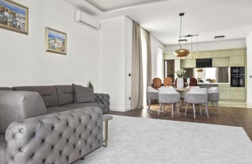 Duce Apartment | Three-Bedroom Penthouse Apartment