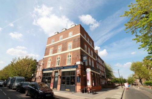 St. Johns Wood Hotel | Three Falcons