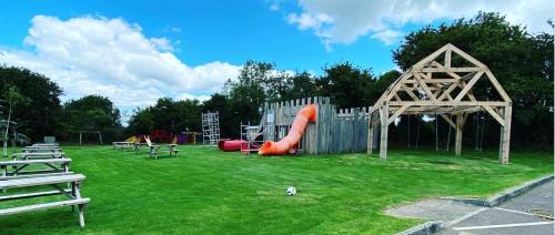 Barry Hotel | Three Horseshoes Country Inn