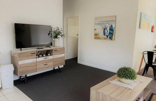 Castletown Apartment | Three Palms Apartments Unit 1