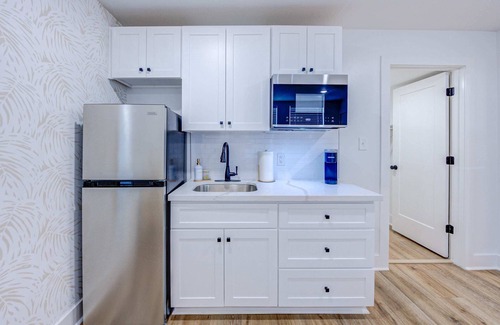 Galveston Apartment | Tiger Motel Studio Apartment