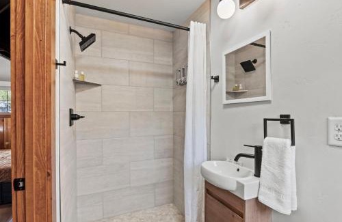 Colorado Springs House | Timber Lodge #11