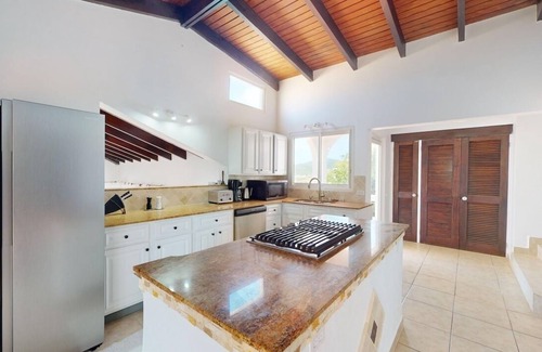 Dawn Beach Estates Villa | Timeless Tides with Ocean Views 3-bdrm 3 bath, Pool, Full AC, Wifi, Dawn Beach.