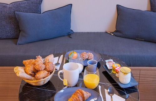 Strasbourg -Saint-Denis Bed & Breakfast | Tinah Paris Aboukir