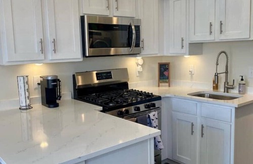 Tracy City House | Tiny House, Big Relaxation- Lakeside Tiny Home in Tracy City, TN.