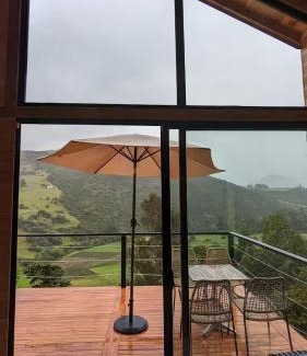 Guatavita Cabin | Tiny House de Madera con Vista Panoramica