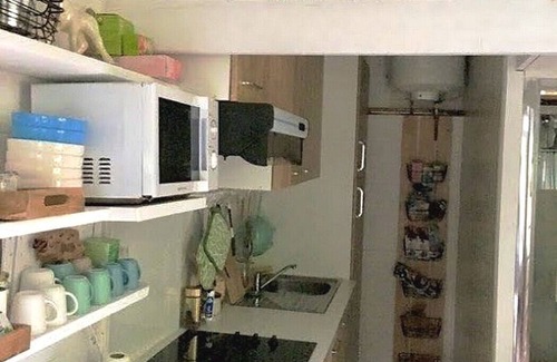 Meschers-sur-Gironde Ski Chalet | Tiny House La Cabane nestled under the trees 5 minutes from the beach