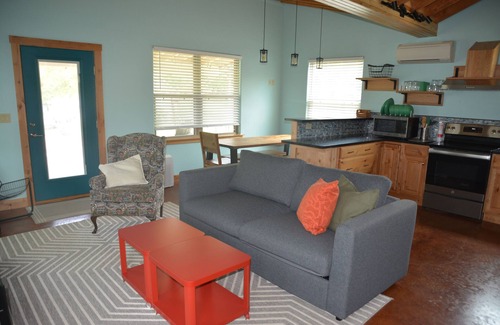 Moodys Cabin | Tiny House on the Lake in Salina, Oklahoma