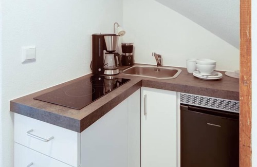 Schwaebisch Hall Apartment | Tiny vacation apartment at the city park with small outdoor seating area