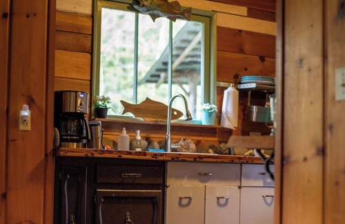 Index Cabin | Tire Swing · O'Neill Cabin - a rustic reclaimed retreat