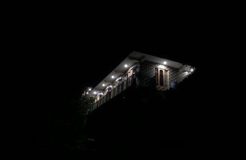 Banjar House | Tirthan Life Homestay