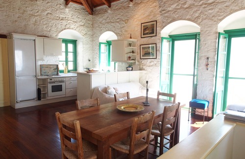 Hydra House | Titanas Hydra