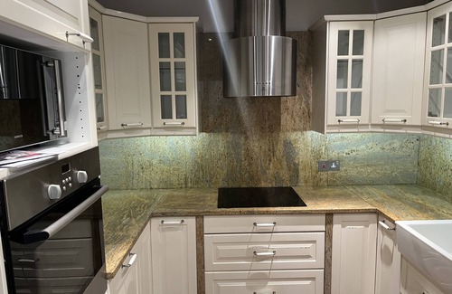 Manor Bed & Breakfast | TJ Homes