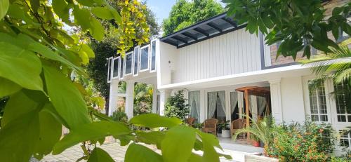 Adimaly Villa | TKG serene Private 2BHK Adimali
