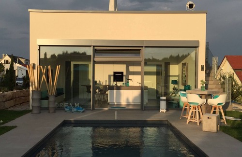 Battenberg Villa | To the vintage villa with vineyards and a view of the Rhine valley