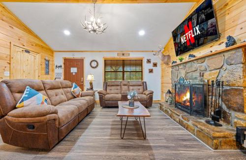 Sevierville House | Together by Nature Cabin