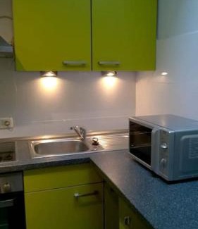 Meiderich Apartment | Toll Apartment mit privatem Eingang free Parking Slbst Check-in NETFLIX 30 Zone ruhig