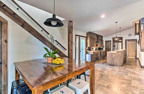 Tool Cabin | Tool Waterfront Home w/Hot Tub & Fire Pit!