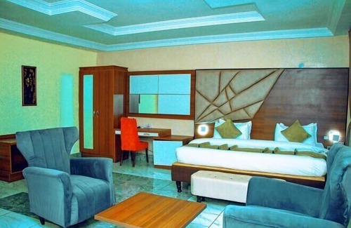 Asaba Hotel | Top Rank Hotel Galaxy Asaba