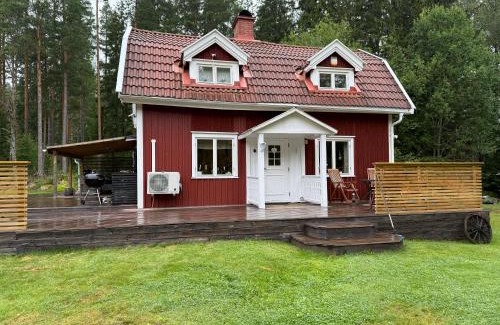 Ostra Amtervik House | Torp ved Mårbacka (Helt hus til leie) Östra Ämtervik/Sunne