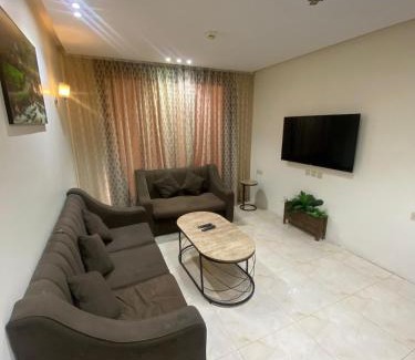 Al Aziziyah Apartment | Tow bedrooms & a hall 206 شقة غرفتين وصالة