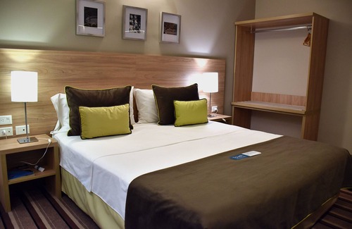 San Rafael Hotel | Tower Inn and Suites