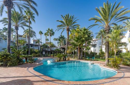 New Golden Mile House | Townhouse beachfront in Costalita