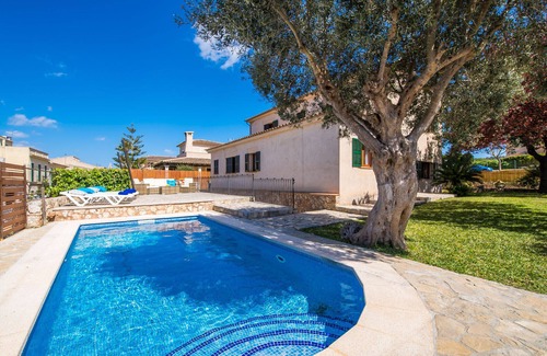 Costitx Ski Chalet | Townhouse Can Busca in Mallorca with pool