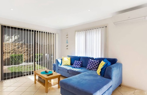 Salamander Bay House | Townhouse in the heart of Port Stephens