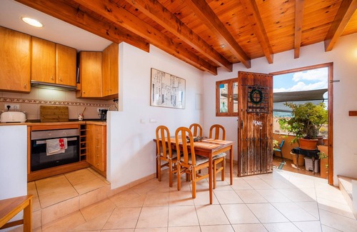 Andraitx House | Townhouse with a view — Casa Eliasneil