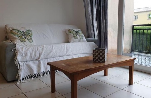 Bourg-Saint-Andeol Apartment | Très bel appartement dans résidence calme