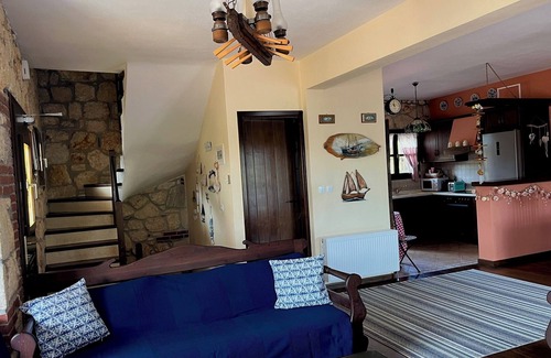 Vourvourou Villa | Traditional Villa Rokosini